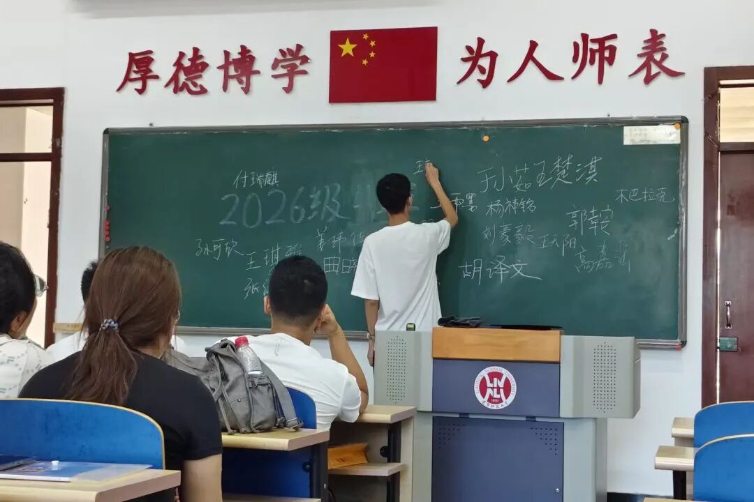 162E9